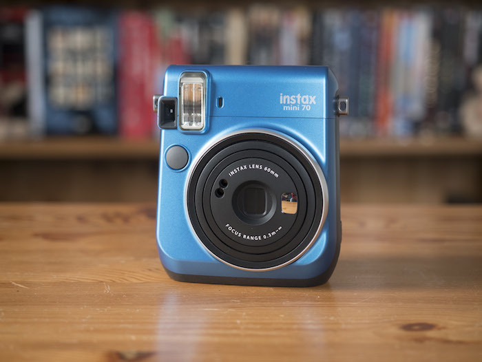 wazig Overjas Jane Austen Fujifilm Instax Mini 70 Review