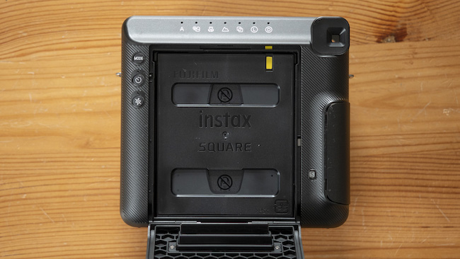 how to put film into instax sqaure sq6-4